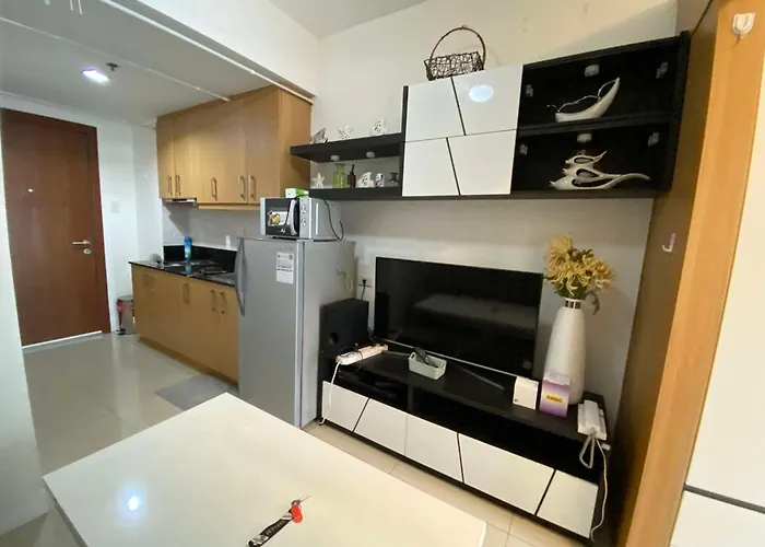 Shell Residences - 1 Bedroom Interiored With Pool View 4*